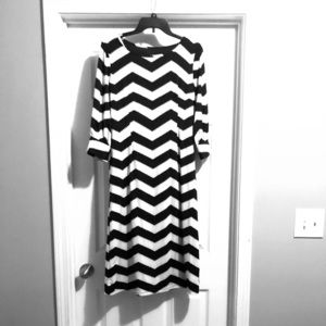 Dainty Jewells Navy & White Chevron Dress